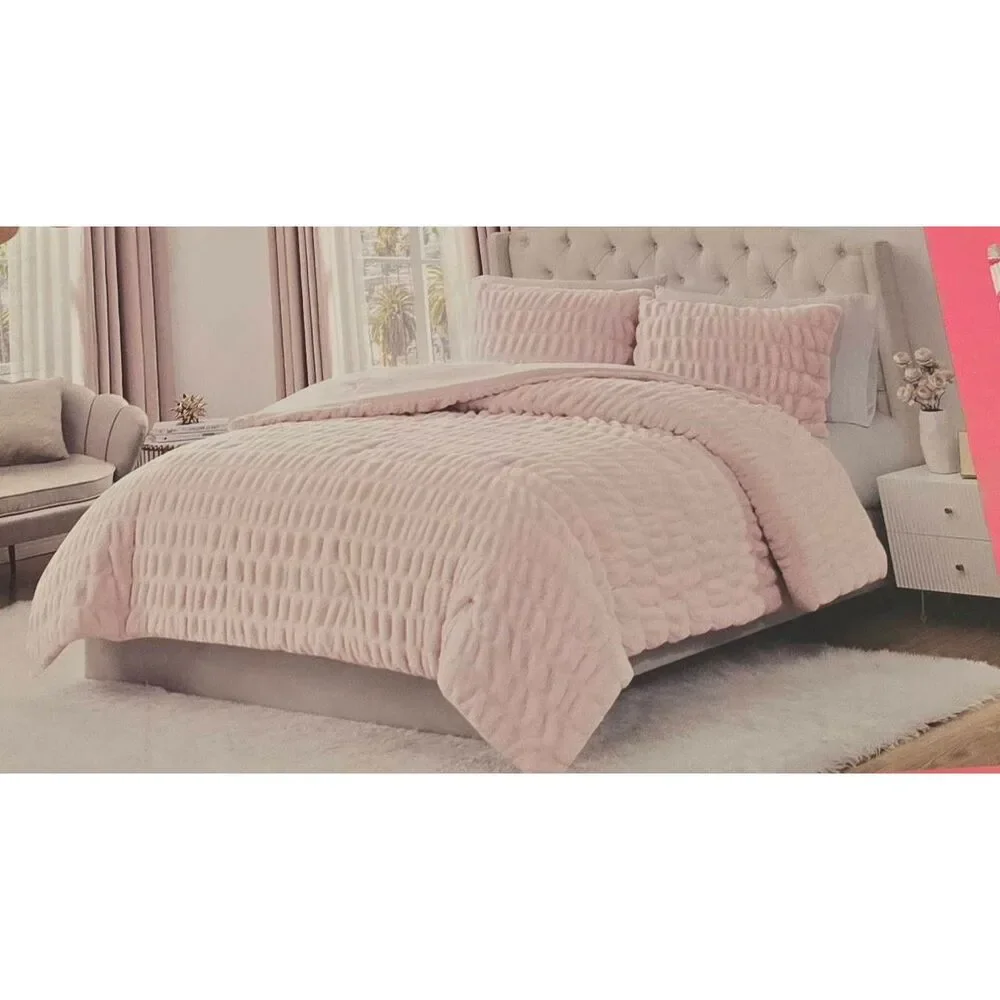 Juicy Couture‎ Ruched Faux Rabbit Fur 3-PC Full/Queen Comforter Set